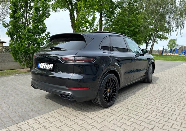 Porsche Cayenne cena 399900 przebieg: 76600, rok produkcji 2021 z Poznań małe 232